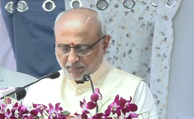 Kharge fails to distinguish between terror, those who fight it: V-P Radhakrishnan